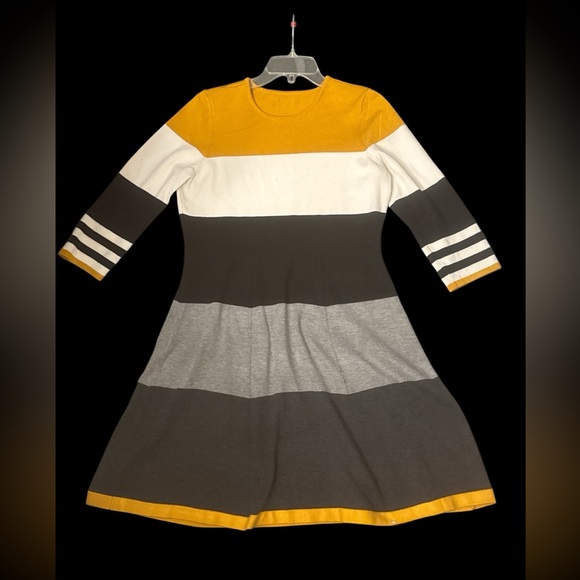 Colorblock Sweater Dress - Picture 1 of 2